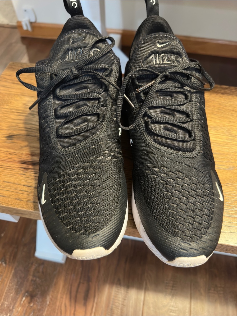 Nike Lifestyle Air Max 270 - Men’s 10.5 - Model AH8050-002